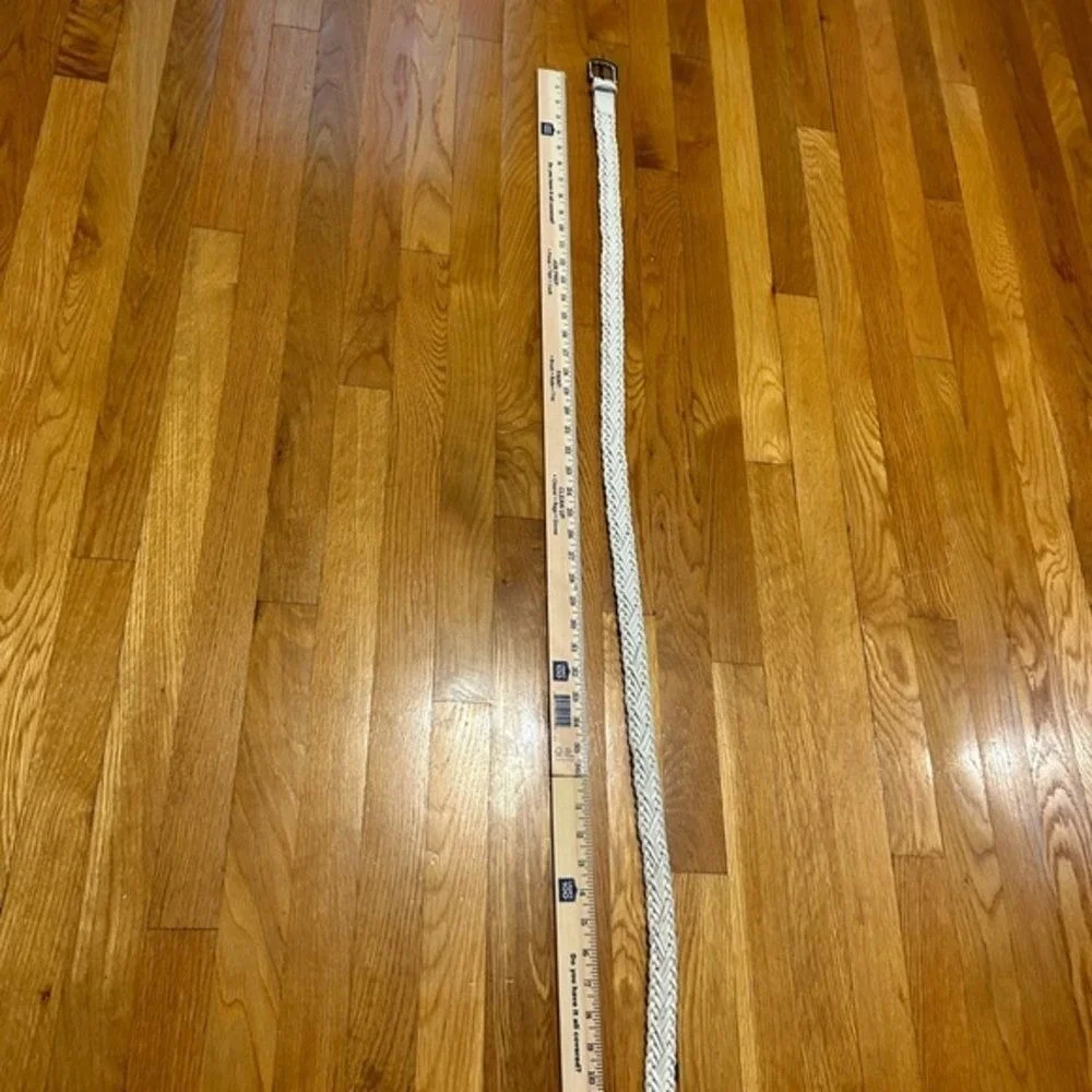 Vintage Liz Claiborne white leather braided belt, extra‎ long large 47 inches.